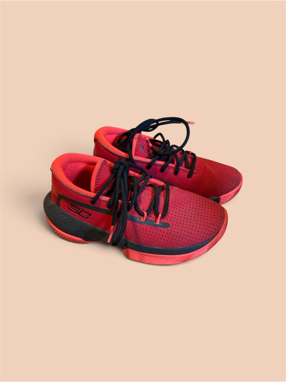 Used kids' Under Armour Curry 3Zero III basketball shoes